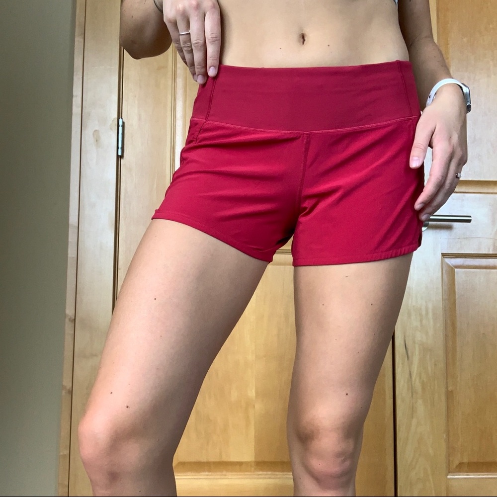 lulu lemon red speed up short